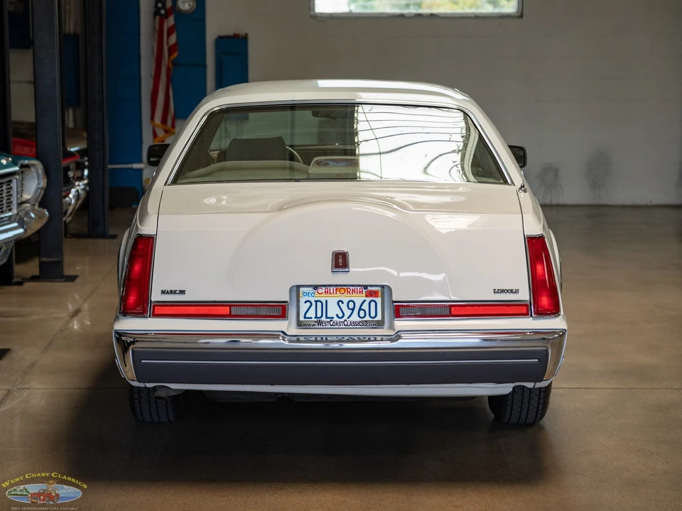 1987 Lincoln Continental Mark VII - Image 18 of 31
