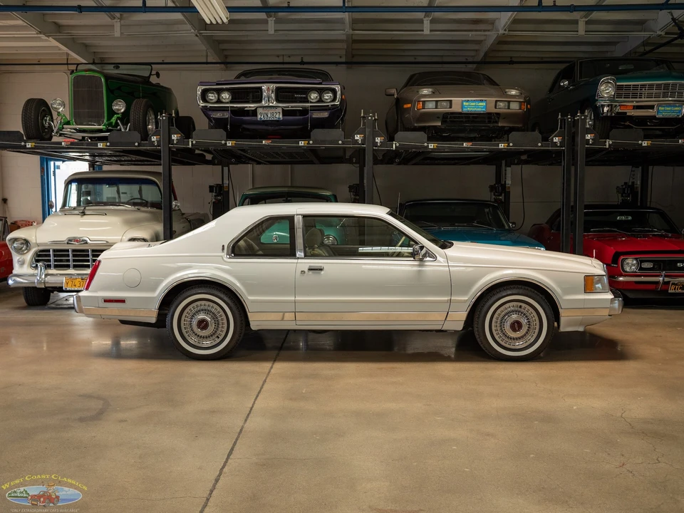 1987 Lincoln Continental Mark VII - Image 3 of 31