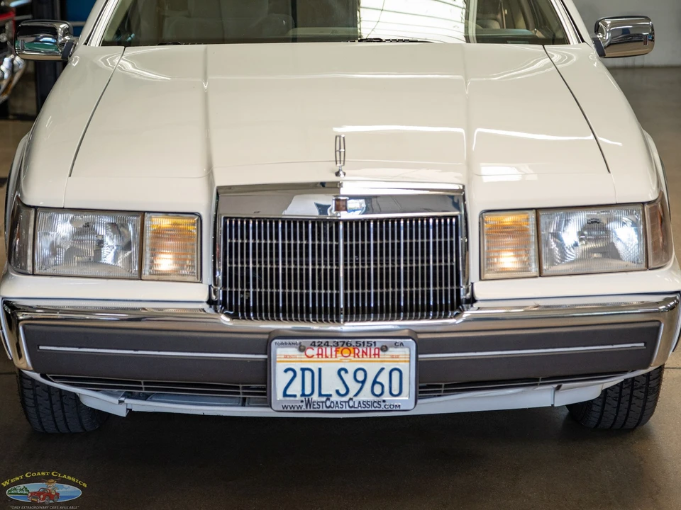 1987 Lincoln Continental Mark VII - Image 16 of 31