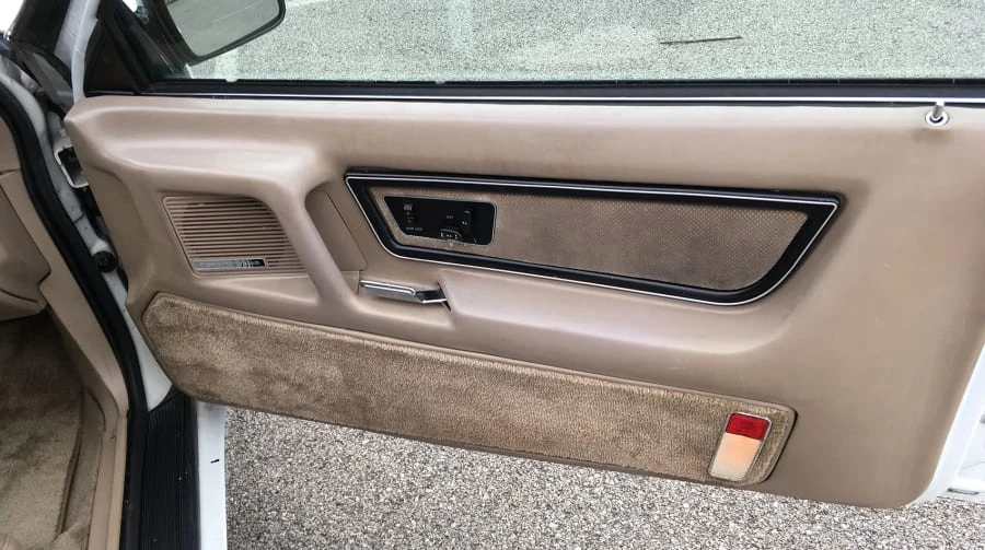 1987 Lincoln Continental Mark VII - Image 9 of 12