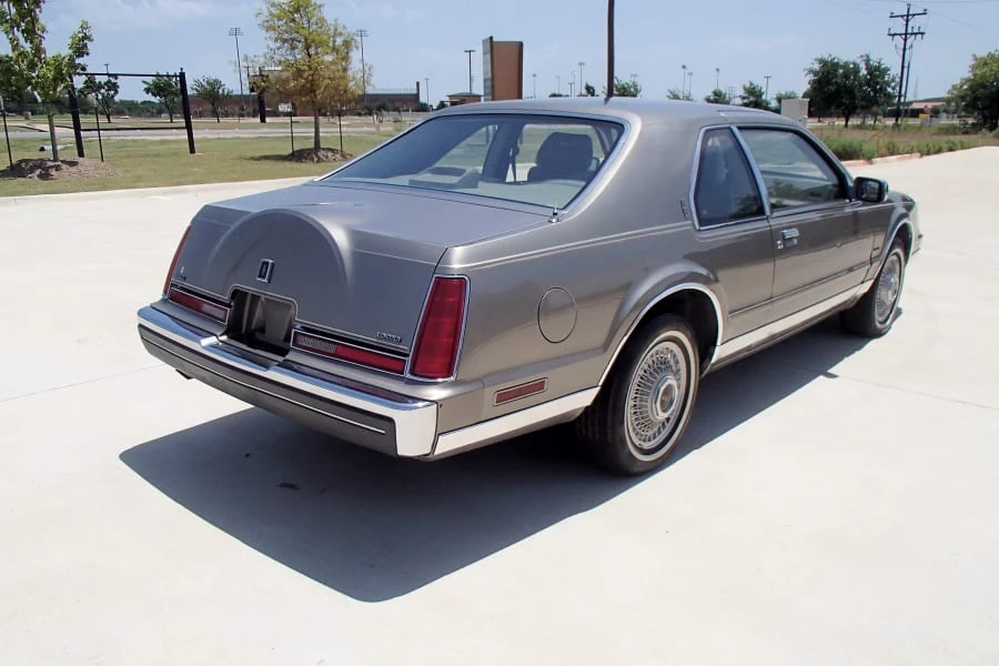 1987 Lincoln Continental Mark VII - Image 3 of 5