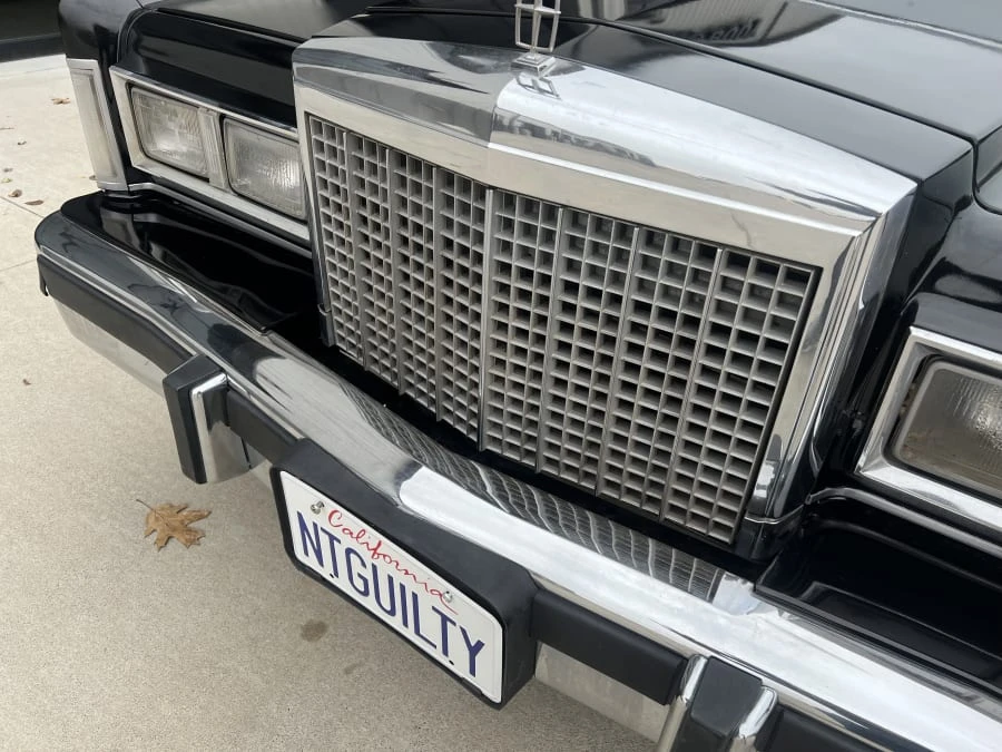 1987 Lincoln Town Car - Image 17 of 31
