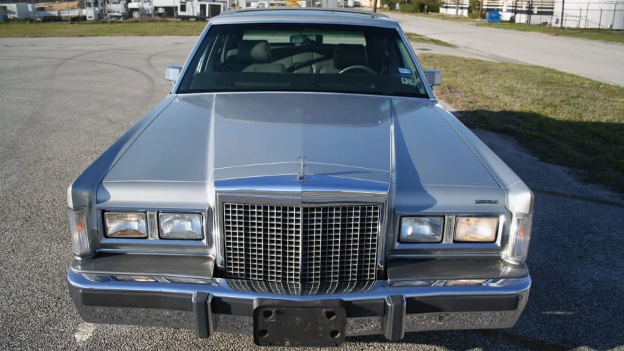 1987 Lincoln Town Car - Image 7 of 8