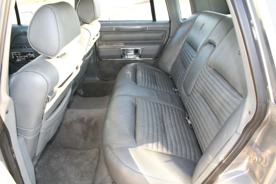 1987 Lincoln Town Car - Image 3 of 8