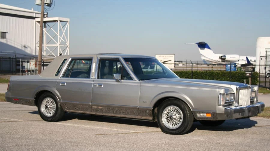 1987 Lincoln Town Car - Image 8 of 8