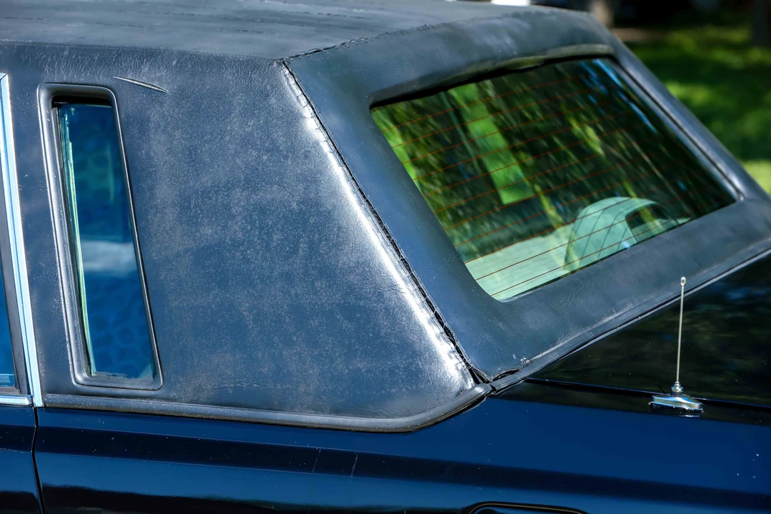 1987 Lincoln Town Car - Image 14 of 31