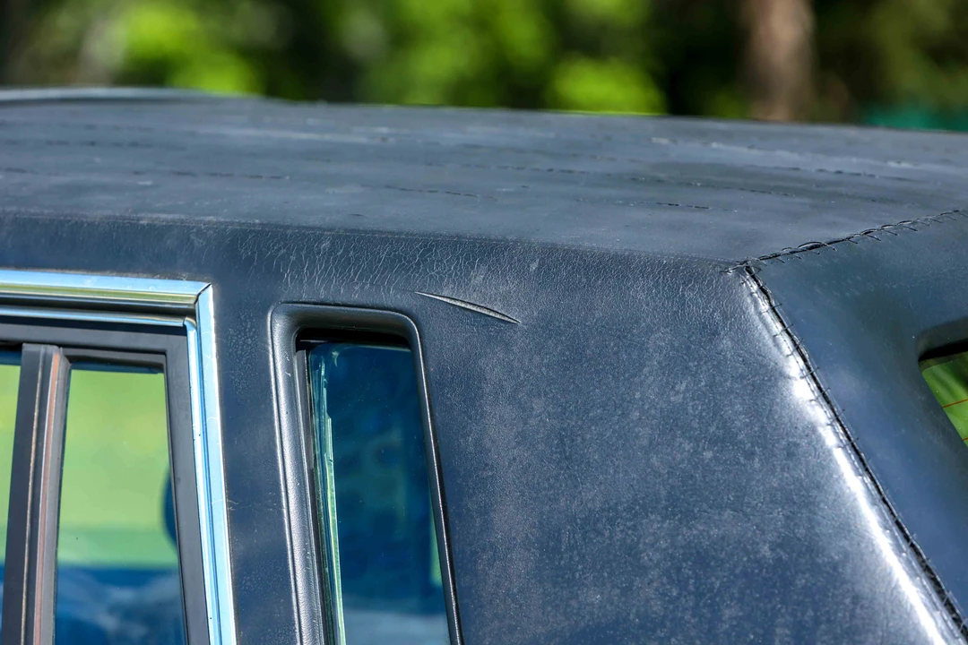 1987 Lincoln Town Car - Image 15 of 31