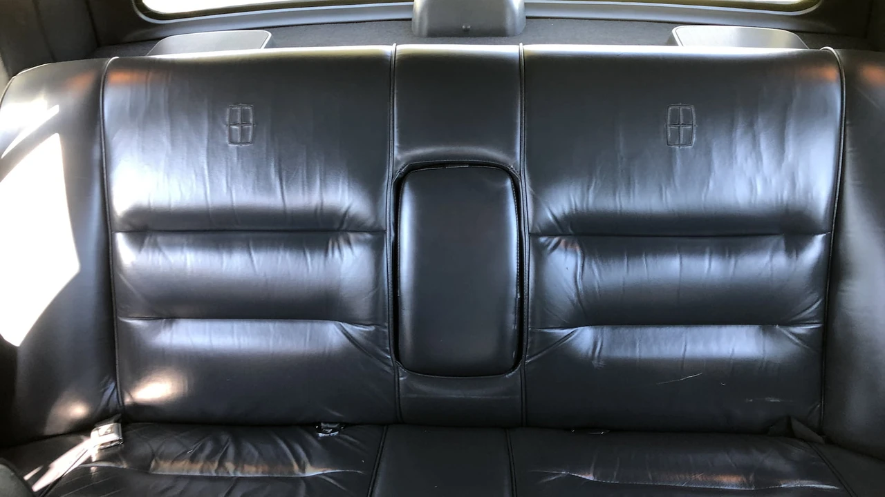 1987 Lincoln Town Car - Image 5 of 17