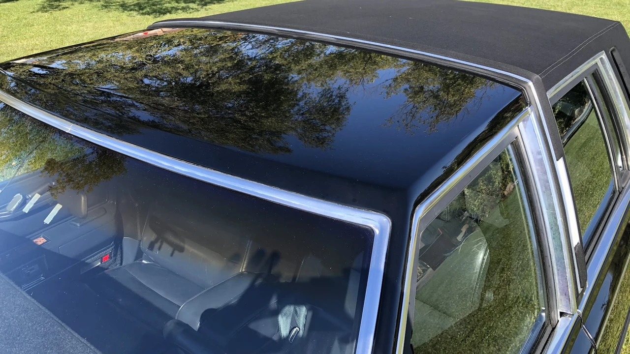 1987 Lincoln Town Car - Image 10 of 17