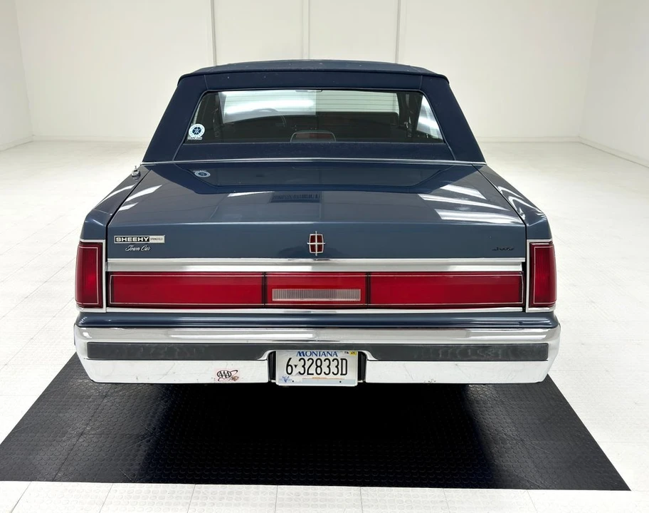 1987 Lincoln Town Car - Image 4 of 12
