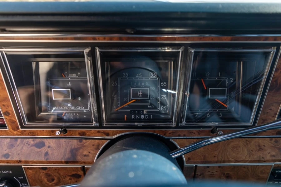 1987 Lincoln Town Car - Image 22 of 26