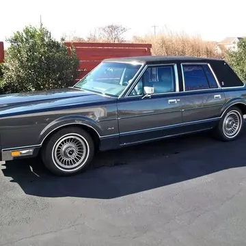 1987 Lincoln Town Car Signature Series