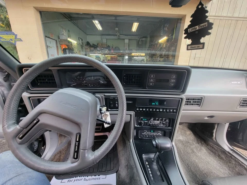 1987 Lincoln Continental Mark VII - Image 4 of 10