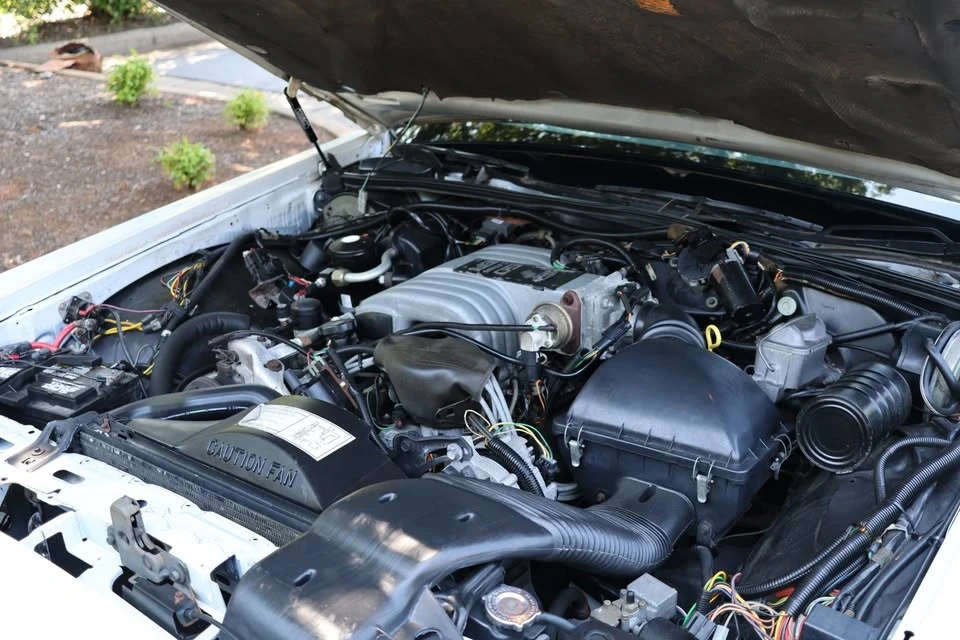 1987 Lincoln Town Car - Image 8 of 11