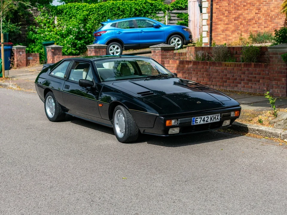 1987 Lotus - Image 2 of 30