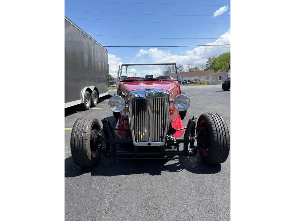 1987 MG - Image 3 of 4
