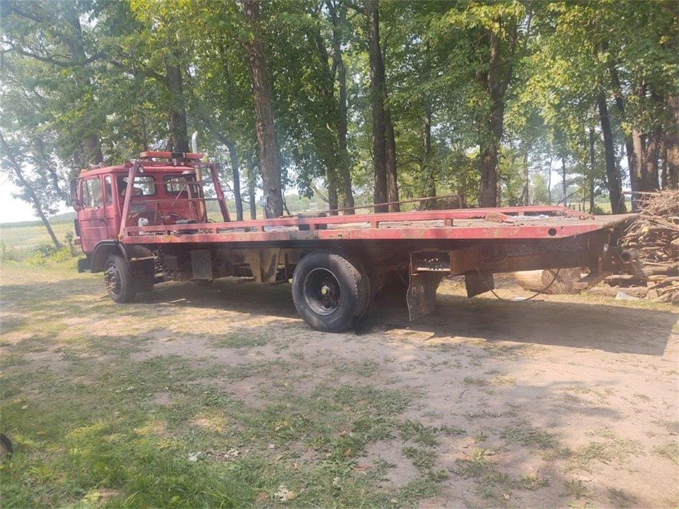 1987 Mack - Image 2 of 17