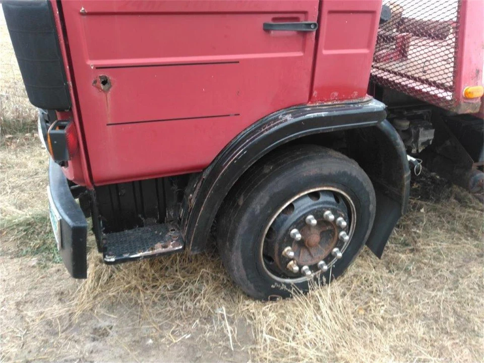 1987 Mack - Image 5 of 17