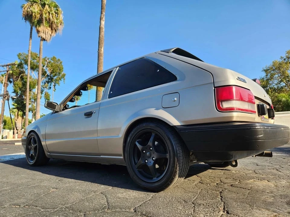 1987 Mazda Lantis - Image 4 of 8