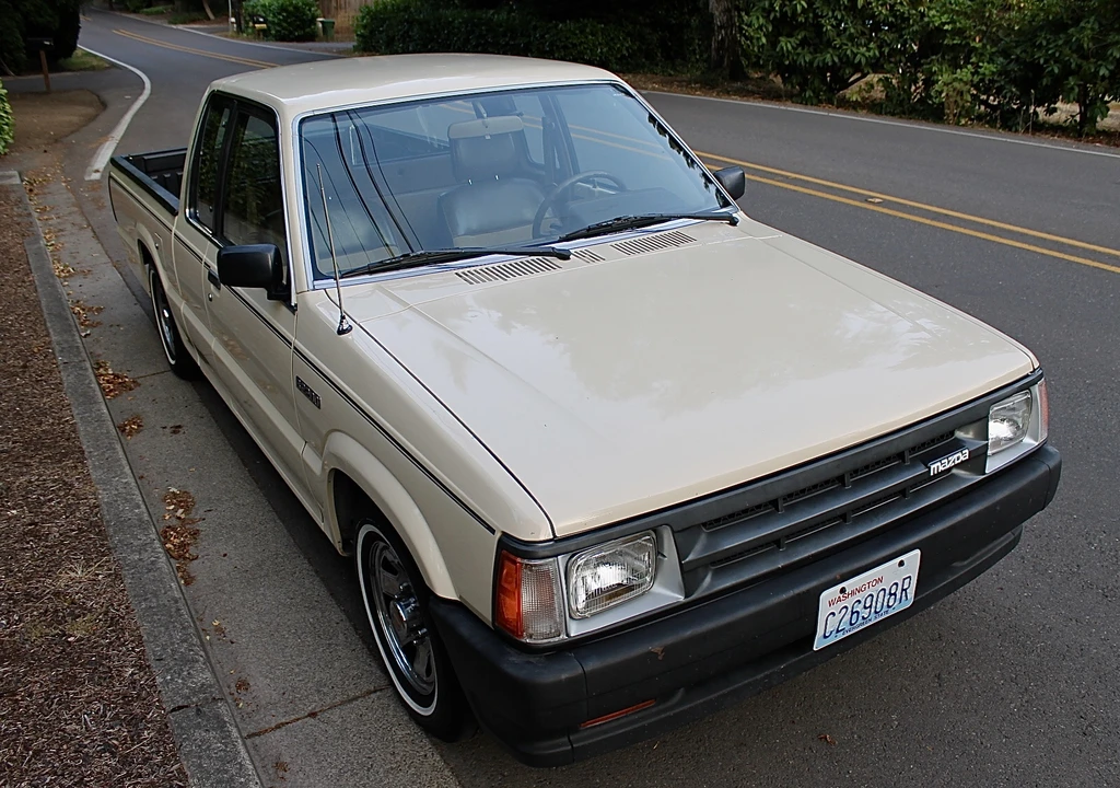 1987 Mazda B Series 4th Gen - Image 10 of 31