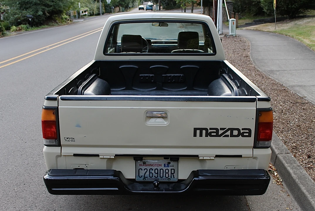 1987 Mazda B Series 4th Gen - Image 17 of 31