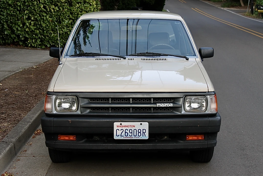 1987 Mazda B Series 4th Gen - Image 9 of 31
