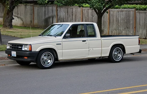 1987 Mazda B Series 4th Gen - Image 3 of 31