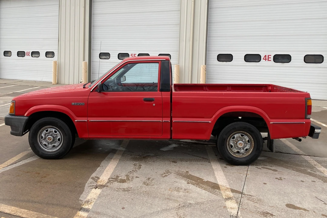 1987 Mazda B Series 4th Gen - Image 3 of 11