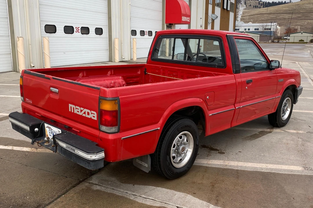 1987 Mazda B Series 4th Gen - Image 4 of 11