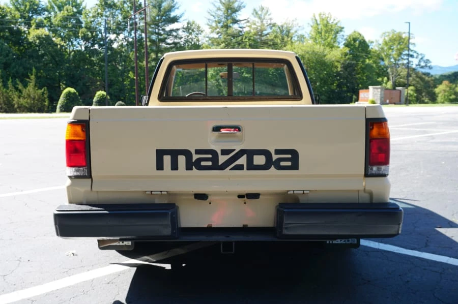 1987 Mazda B Series 4th Gen - Image 16 of 31