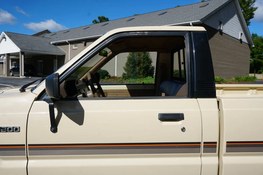 1987 Mazda B Series 4th Gen - Image 27 of 31