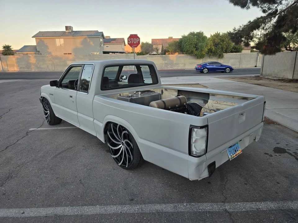 1987 Mazda B Series 4th Gen - Image 5 of 14