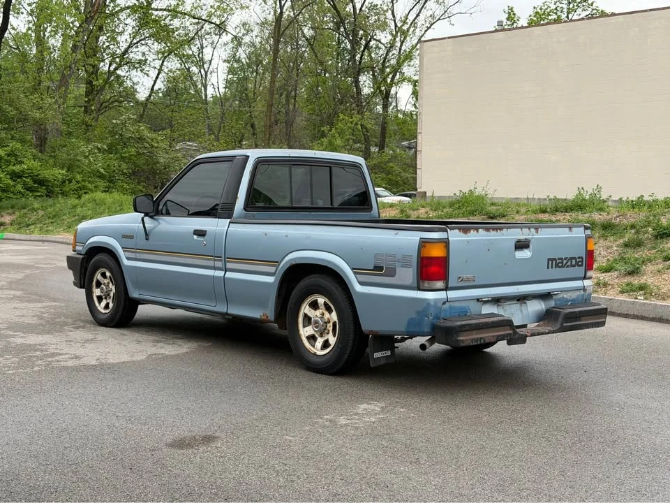 1987 Mazda B Series 4th Gen - Image 5 of 9