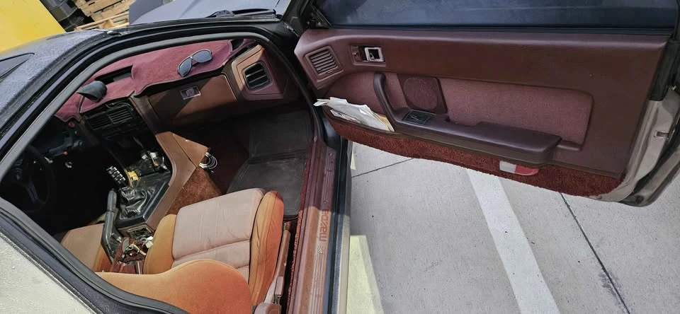 1987 Mazda RX-7 - Image 9 of 10