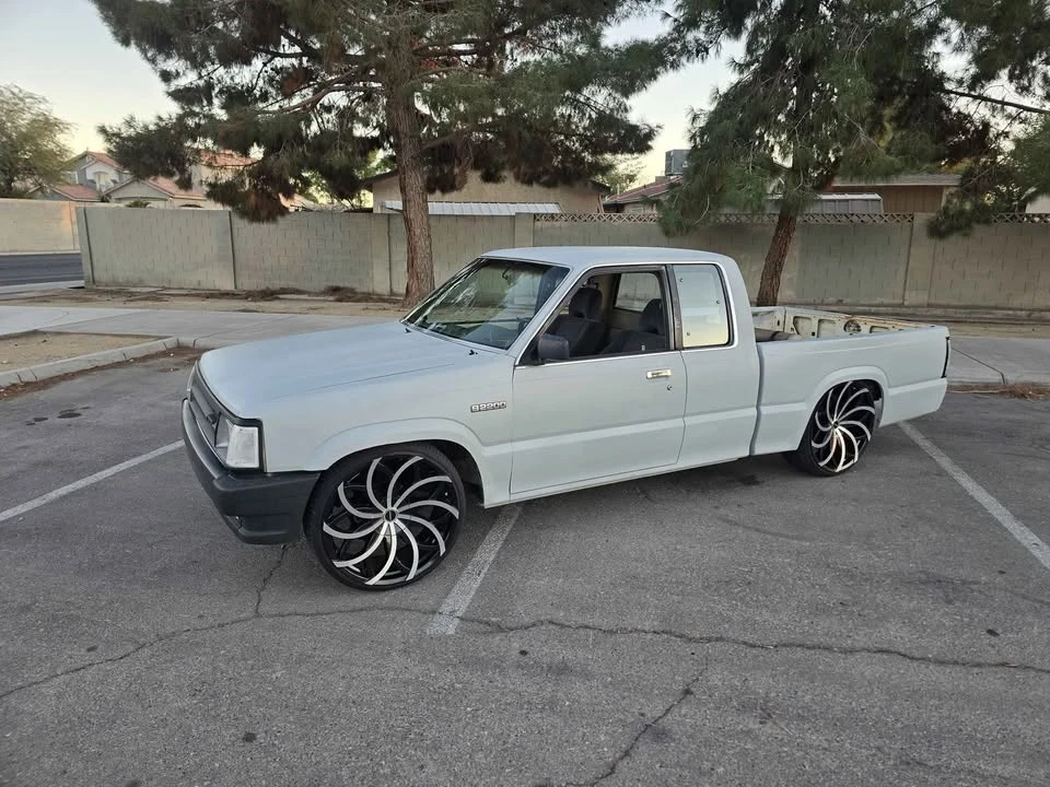 1987 Mazda B Series 4th Gen - Image 2 of 14