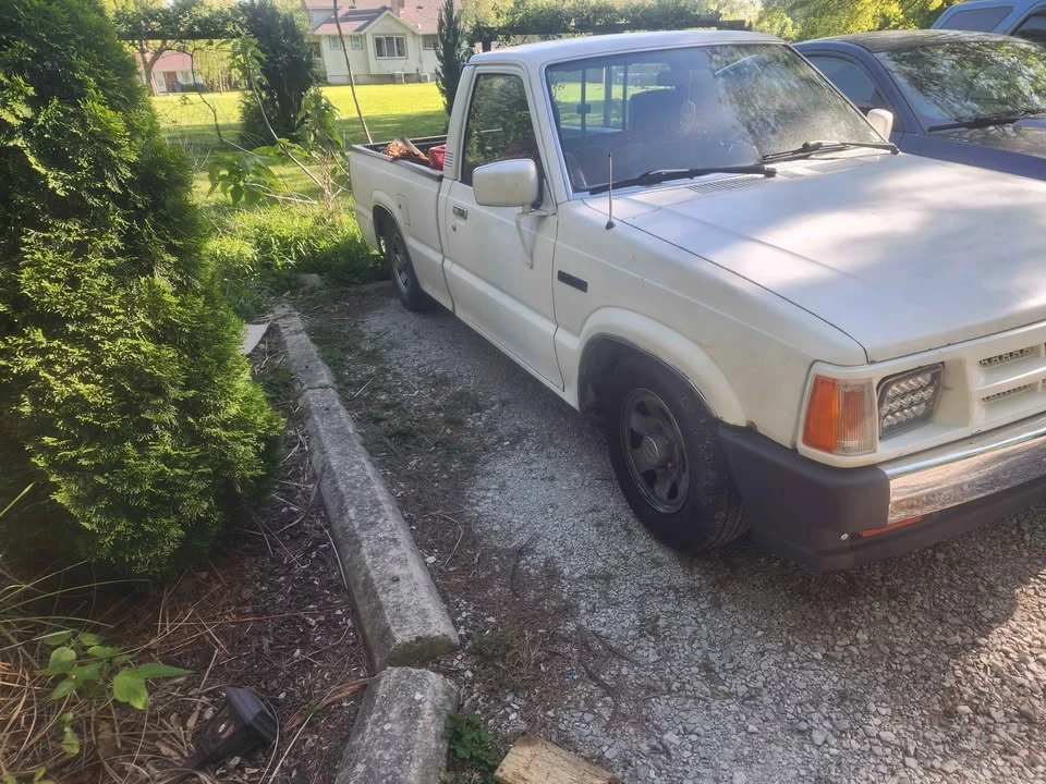 1987 Mazda B Series 4th Gen - Image 2 of 4