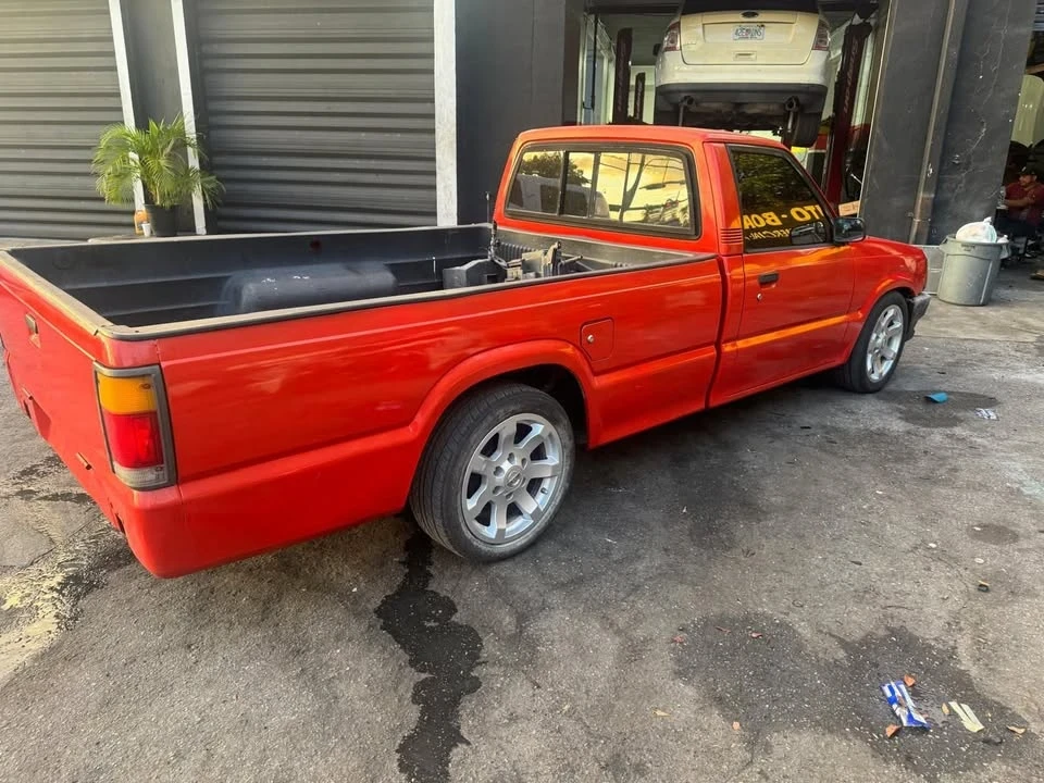1987 Mazda B Series 4th Gen - Image 8 of 12