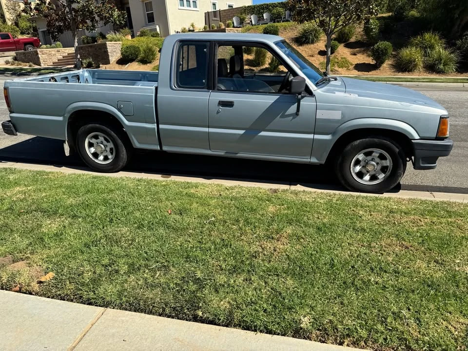 1987 Mazda B Series 4th Gen - Image 10 of 12