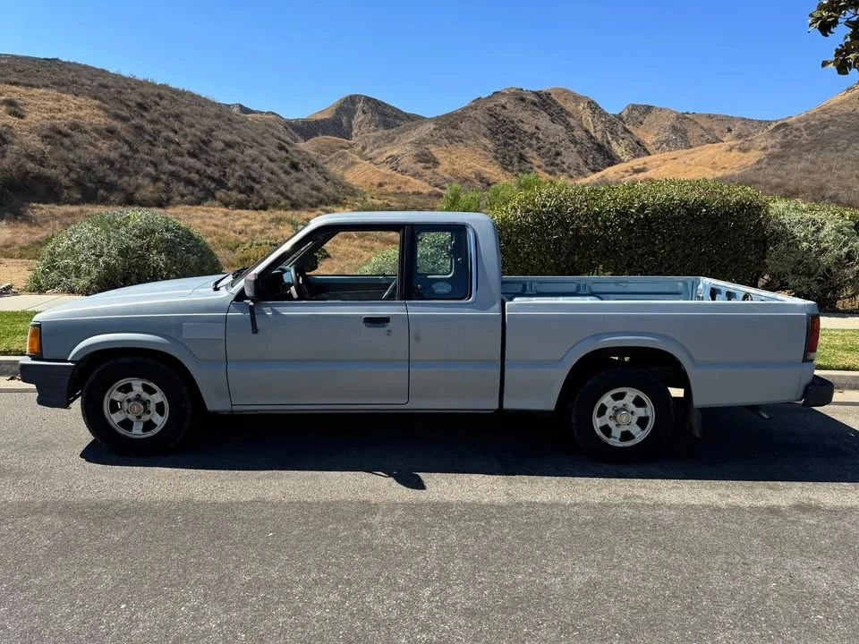 1987 Mazda B Series 4th Gen - Image 11 of 12