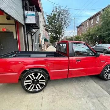 1987 Mazda B2200 Truck