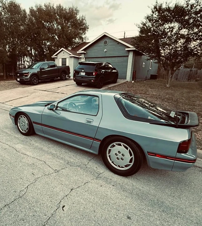1987 Mazda RX-7 FC - Image 5 of 6
