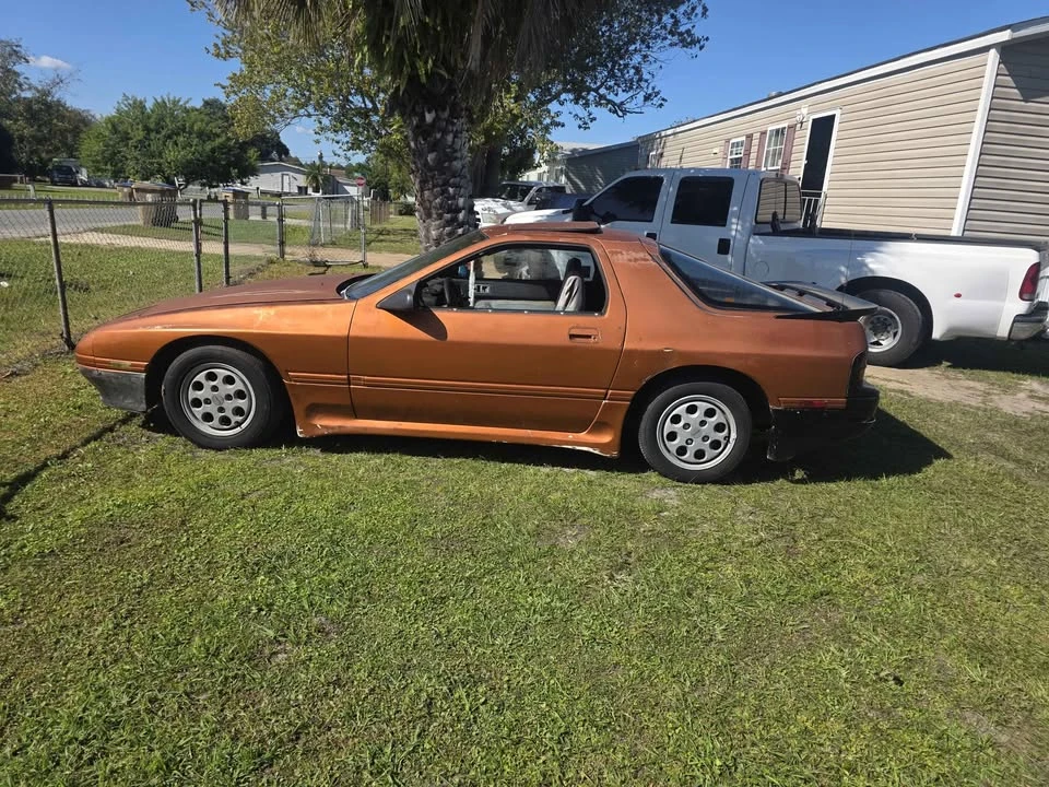 1987 Mazda RX-7 FC - Image 10 of 11