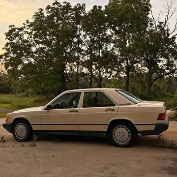 1987 Mercedes-Benz 190 E 2.3 Sedan