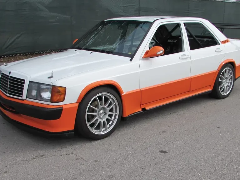 1987 Mercedes-Benz 190E - Image 2 of 2