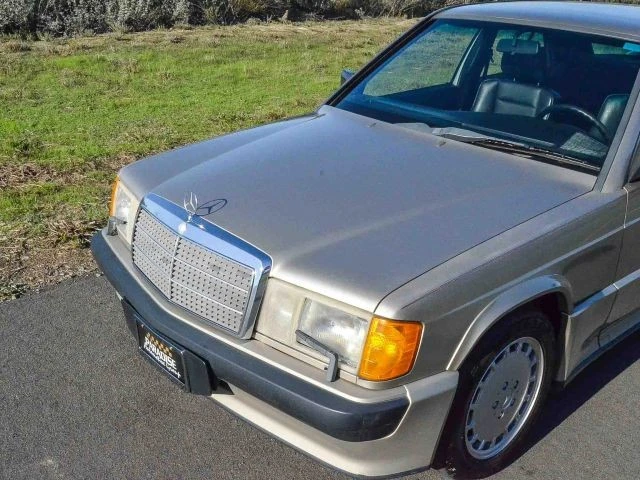 1987 Mercedes-Benz 190E - Image 15 of 21