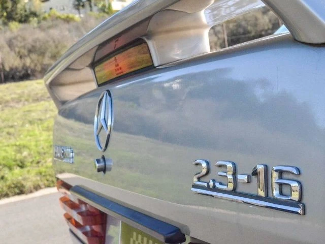 1987 Mercedes-Benz 190E - Image 10 of 21