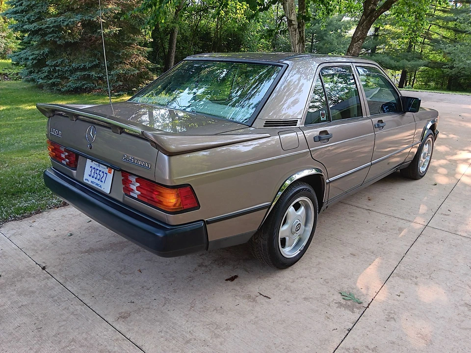 1987 Mercedes-Benz 190E - Image 6 of 31
