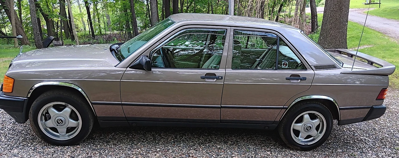1987 Mercedes-Benz 190E - Image 3 of 31