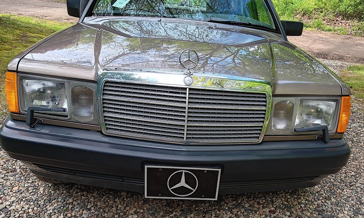 1987 Mercedes-Benz 190E - Image 10 of 31