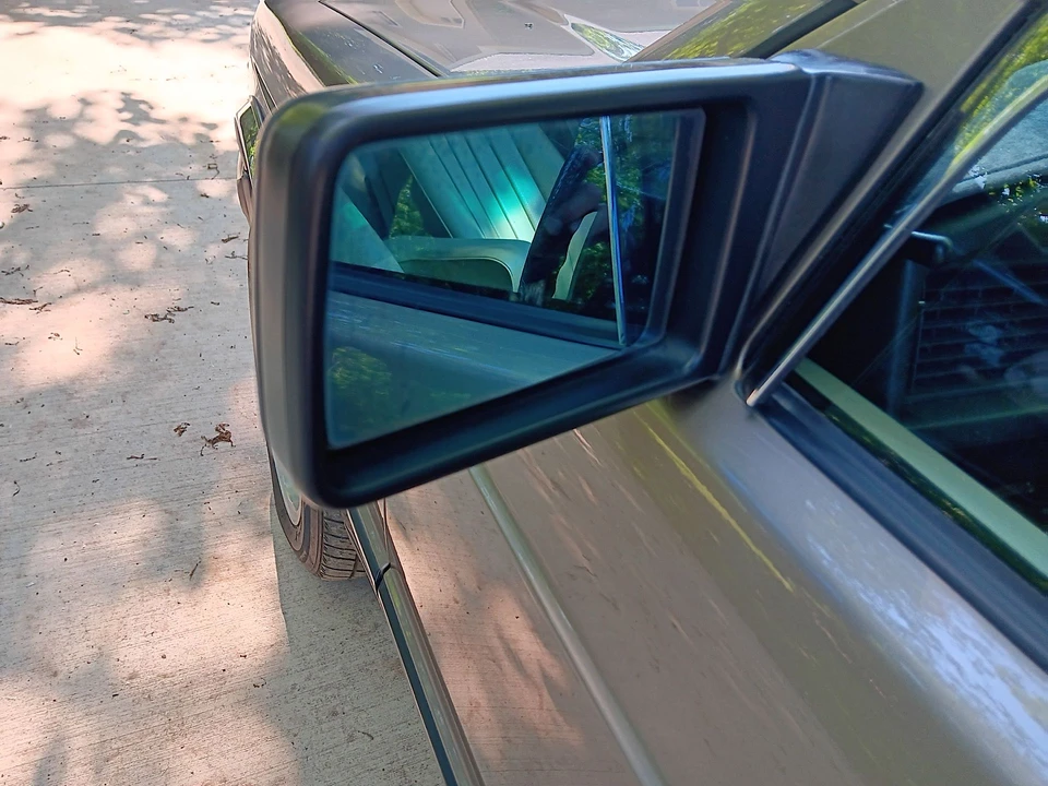 1987 Mercedes-Benz 190E - Image 16 of 31